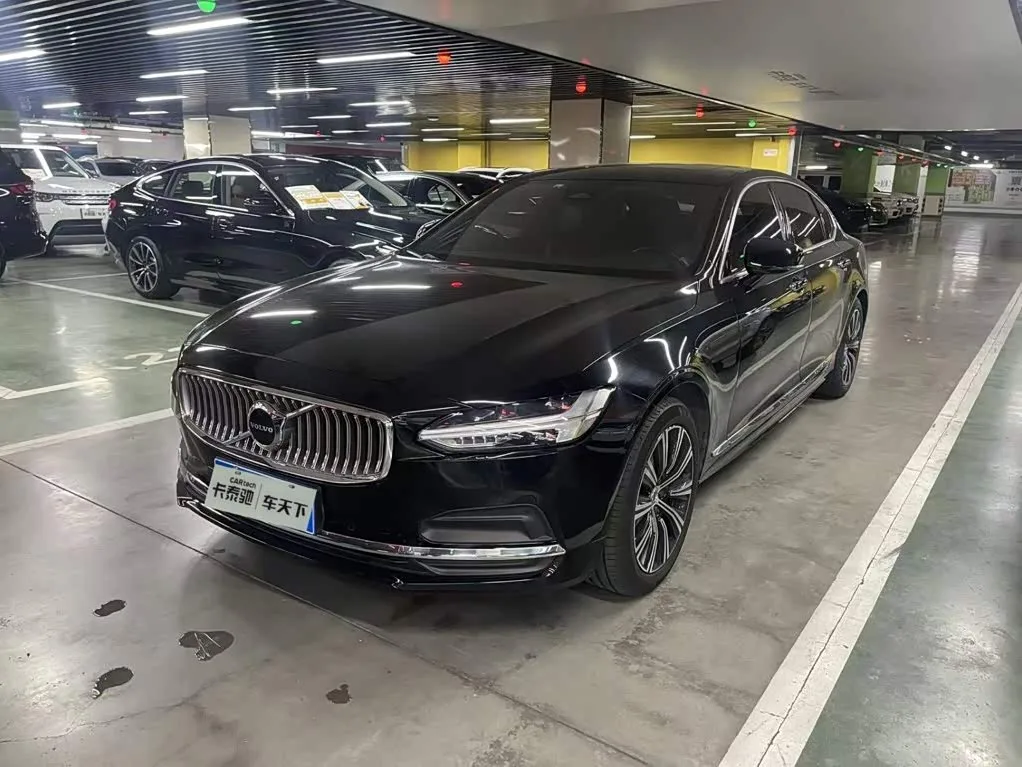 Volvo S90, 2021 — фото 1 из 1