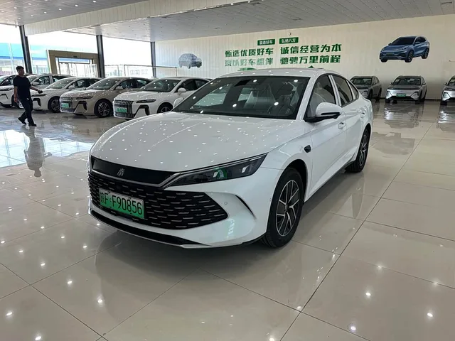 BYD Qin L, 2026 — фото автомобиля из Китая