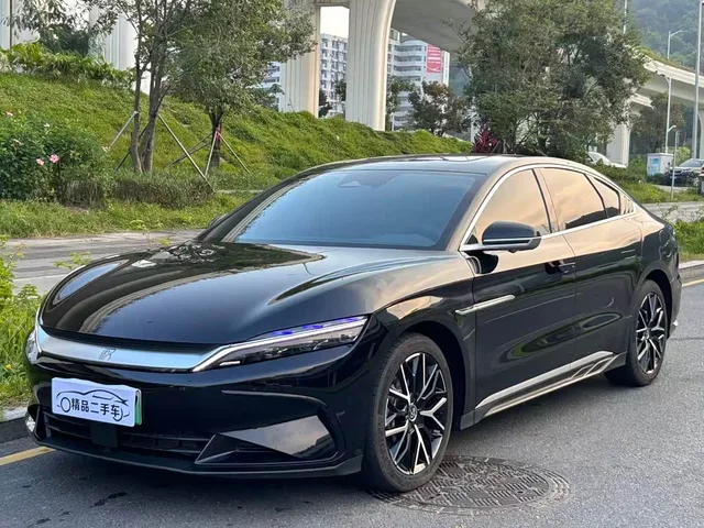BYD Han, 2025 — фото автомобиля из Китая