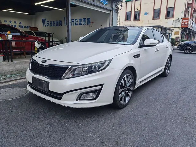 Kia K5, 2014 — фото автомобиля из Китая