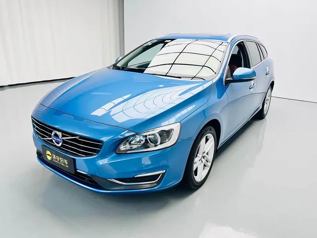 Volvo V60, 2016 — фото автомобиля из Китая