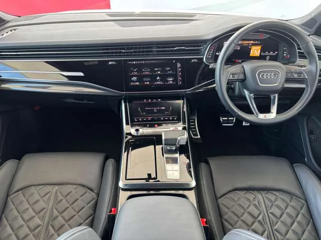 Audi SQ7, 2023 — фото автомобиля из Японии