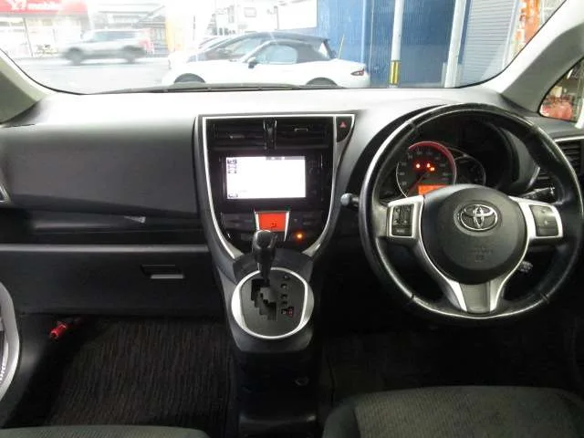 Toyota Ractis, 2014 — фото автомобиля из Японии