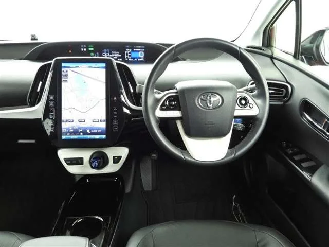 Toyota Prius PHV, 2019 — фото автомобиля из Японии