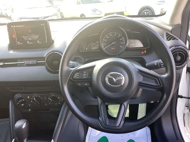 Mazda Mazda2, 2020 — фото автомобиля из Японии