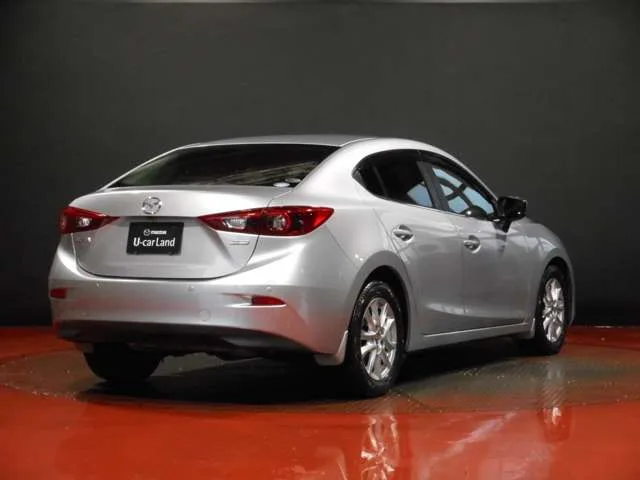 Mazda Axela, 2017 — фото автомобиля из Японии