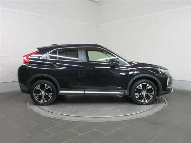 Mitsubishi Eclipse Cross, 2018 — фото автомобиля из Японии