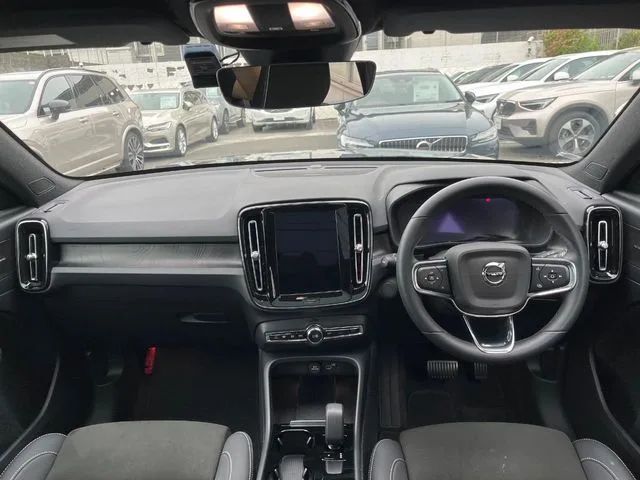Volvo C40, 2023 — фото автомобиля из Японии