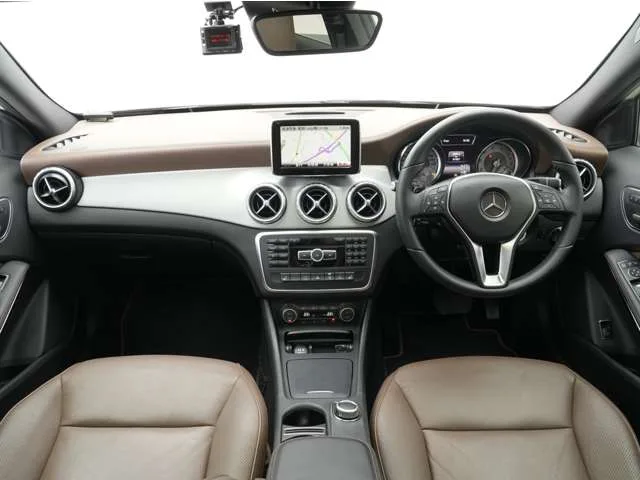 Mercedes-Benz GLA-Class, 2015 — фото автомобиля из Японии