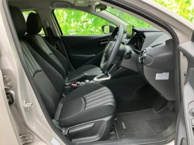 Mazda Mazda2, 2022 — фото автомобиля из Японии