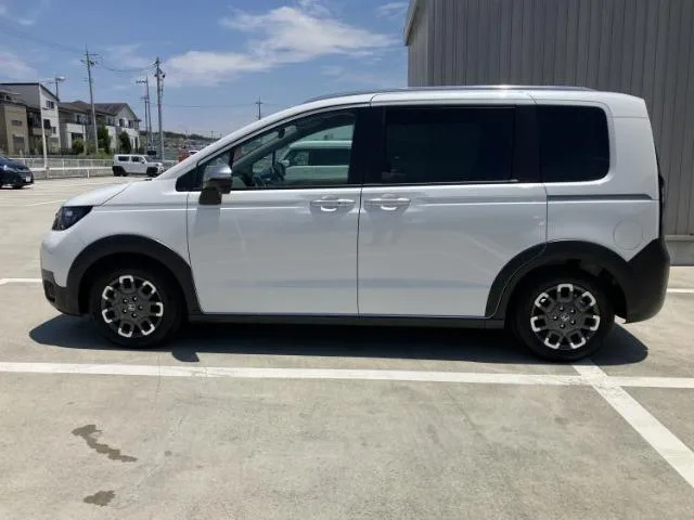 Honda Freed, 2025 — фото автомобиля из Японии
