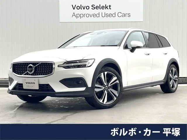 Volvo V60 Cross Country, 2021 — фото автомобиля из Японии