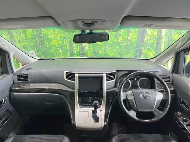 Toyota Vellfire, 2014 — фото автомобиля из Японии