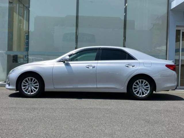 Toyota Mark X, 2013 — фото автомобиля из Японии