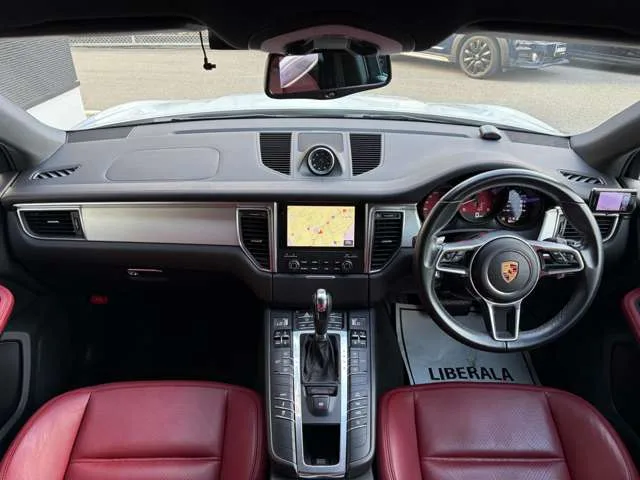 Porsche Macan, 2016 — фото автомобиля из Японии