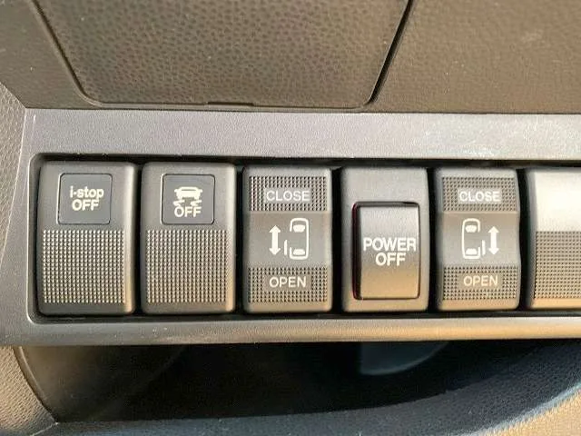 Mazda Biante, 2013 — фото автомобиля из Японии