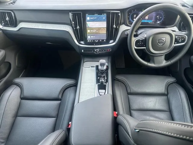 Volvo V60, 2025 — фото автомобиля из Японии
