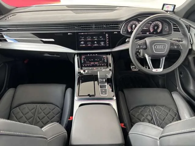 Audi Q8, 2022 — фото автомобиля из Японии