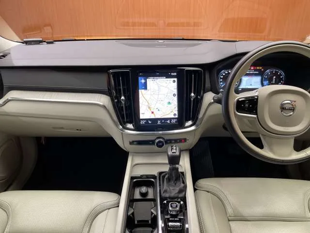 Volvo V60, 2019 — фото автомобиля из Японии