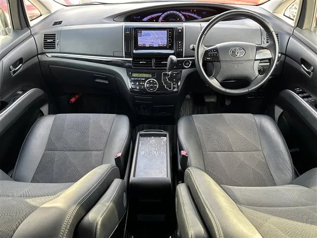 Toyota Estima, 2013 — фото автомобиля из Японии
