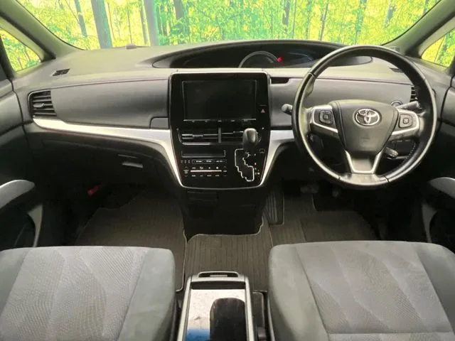 Toyota Estima, 2016 — фото автомобиля из Японии