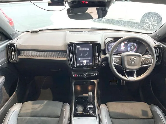Volvo XC40, 2020 — фото автомобиля из Японии