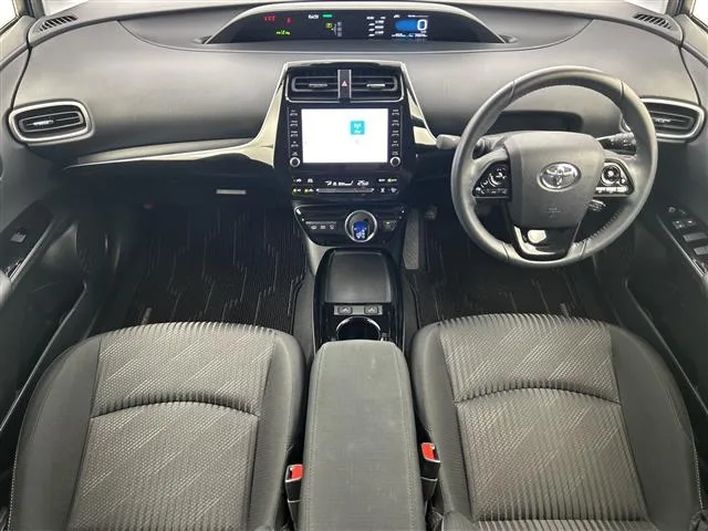 Toyota Prius PHV, 2022 — фото автомобиля из Японии