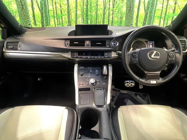 Lexus CT, 2019 — фото автомобиля из Японии