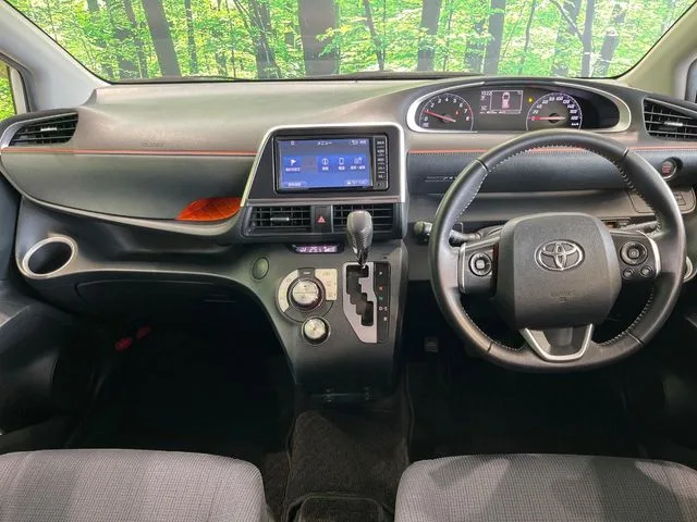 Toyota Sienta, 2016 — фото автомобиля из Японии