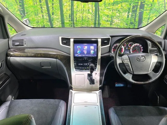 Toyota Vellfire, 2014 — фото автомобиля из Японии
