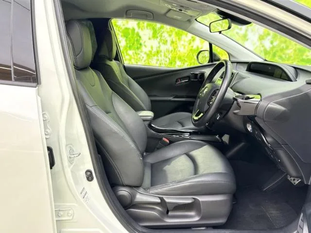 Toyota Prius, 2022 — фото автомобиля из Японии