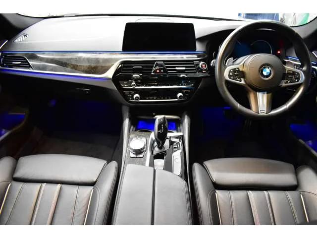 BMW 5 Series Touring, 2018 — фото автомобиля из Японии