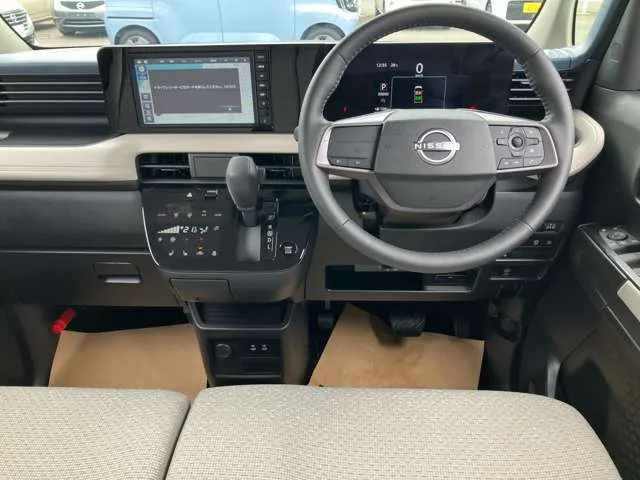 Nissan Roox, 2026 — фото автомобиля из Японии