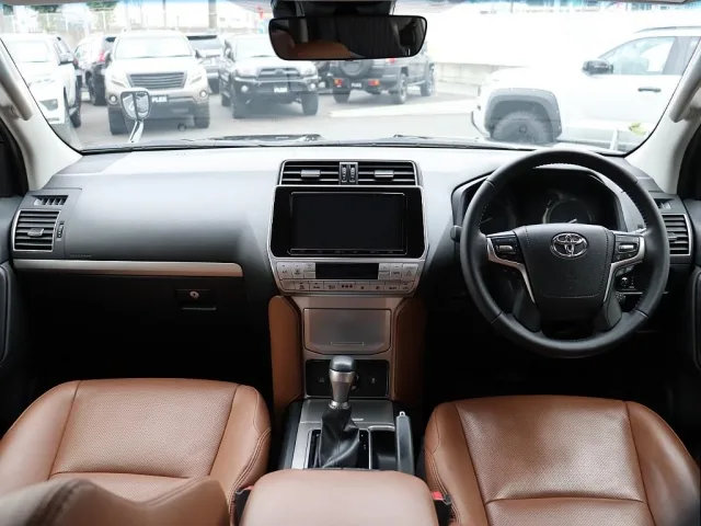Toyota Land Cruiser Prado, 2021 — фото автомобиля из Японии