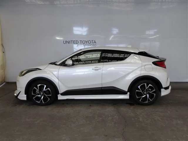 Toyota C-HR, 2020 — фото автомобиля из Японии