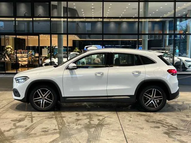 Mercedes-Benz GLA-Class, 2022 — фото автомобиля из Японии
