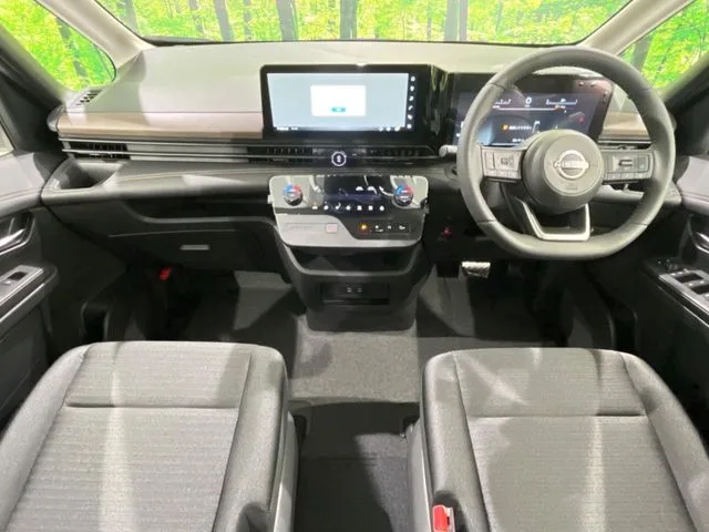 Nissan Serena, 2026 — фото автомобиля из Японии