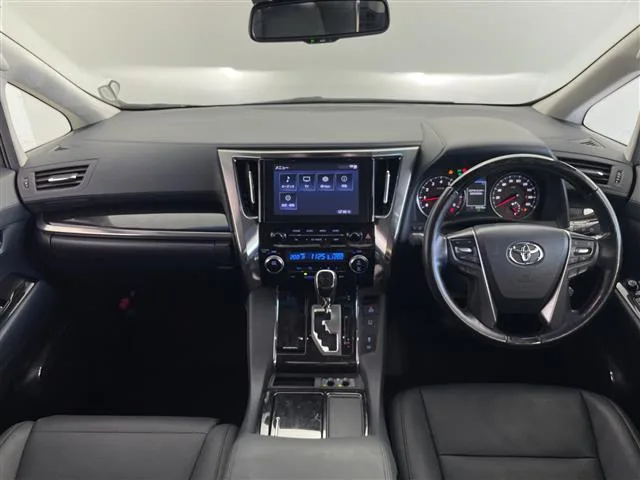 Toyota Alphard, 2021 — фото автомобиля из Японии