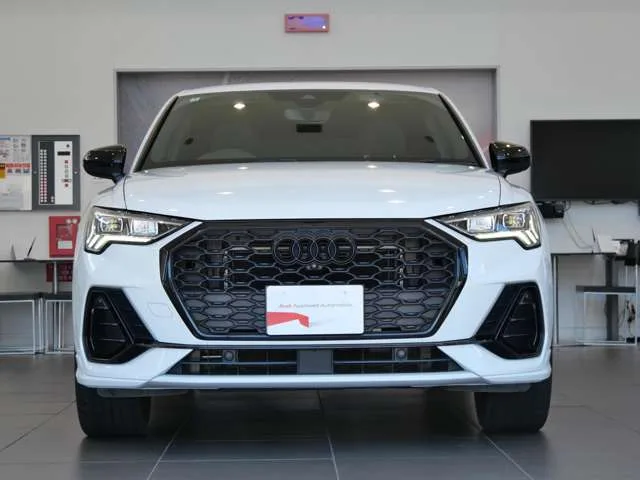 Audi Q3 Sportback, 2022 — фото автомобиля из Японии