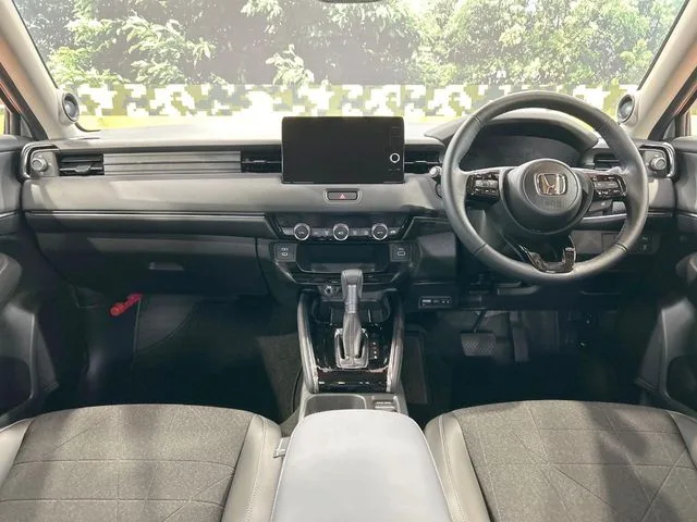 Honda Vezel, 2024 — фото автомобиля из Японии