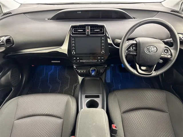 Toyota Prius, 2021 — фото автомобиля из Японии
