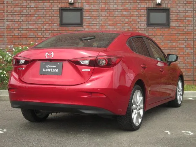Mazda Axela, 2017 — фото автомобиля из Японии
