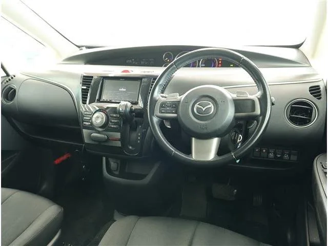 Mazda Biante, 2015 — фото автомобиля из Японии