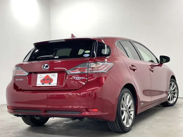 Lexus CT, 2013 — фото автомобиля из Японии