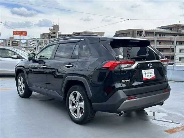 Toyota RAV4, 2021 — фото автомобиля из Японии
