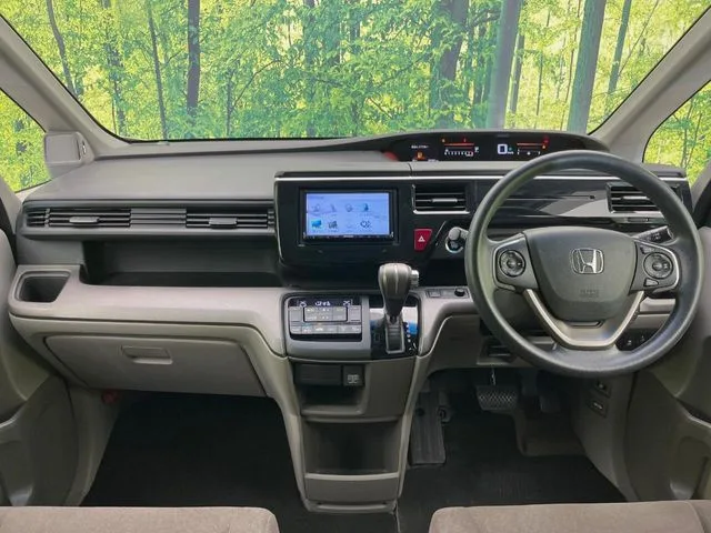 Honda Step WGN, 2015 — фото автомобиля из Японии