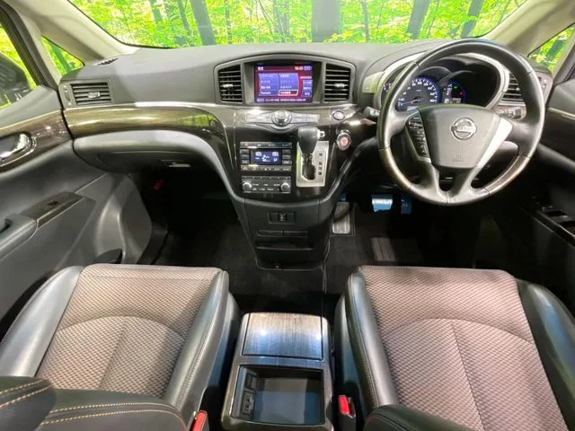 Nissan Elgrand, 2013 — фото автомобиля из Японии