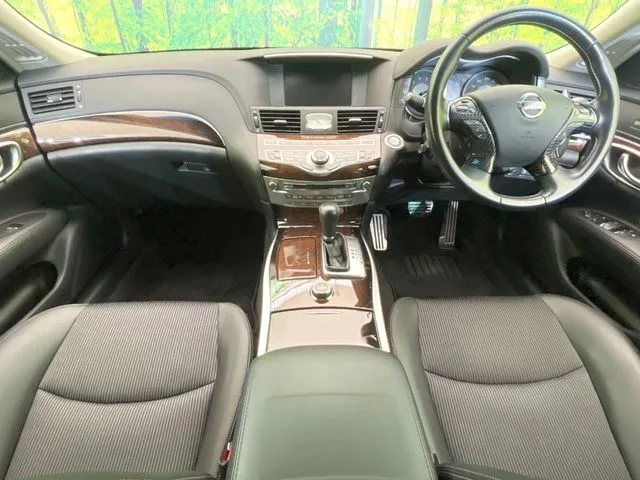 Nissan Fuga, 2013 — фото автомобиля из Японии