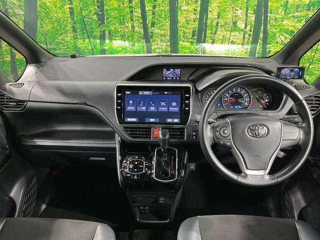 Toyota Noah, 2020 — фото автомобиля из Японии
