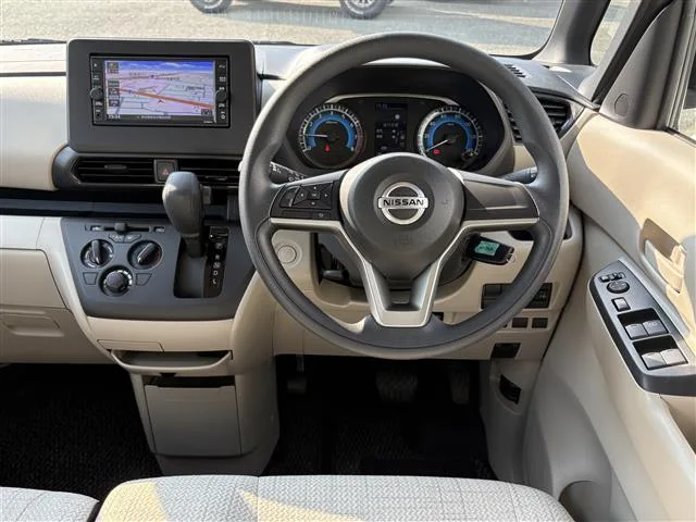 Nissan Roox, 2022 — фото автомобиля из Японии